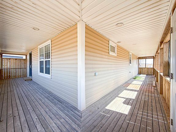 5th image of 1933 Cardigan Rd