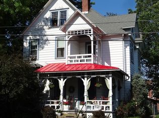 65 Woodrow Ave, Sinking Spring, PA 19608