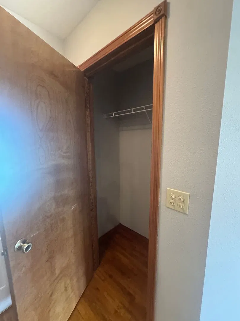3 Bedroom Home Strafford, Missouri — Photo 3