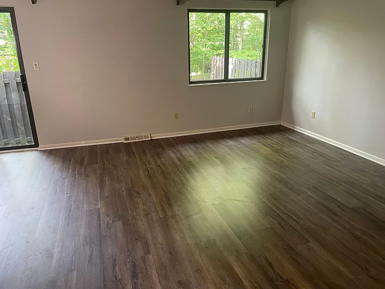 9404 Sherman Ln — Photo 17