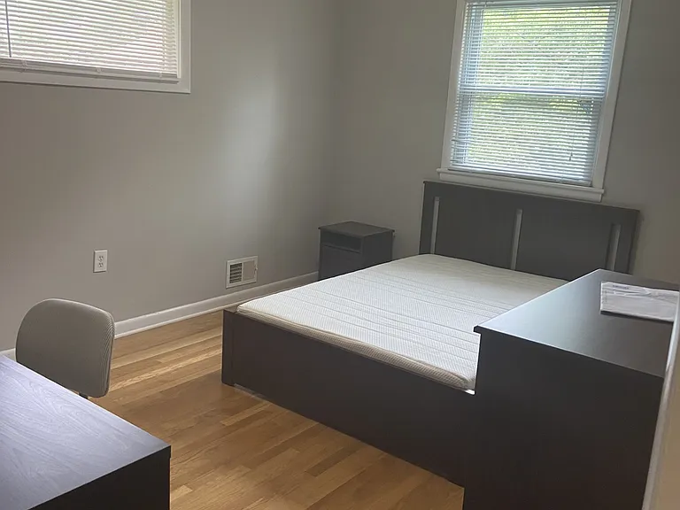 9224 Saint Andrews Pl #4 — Photo 7