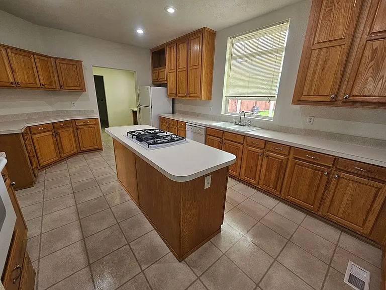 4655 Dawson Rd — Photo 53
