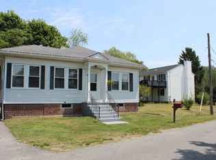 20 Bush Ave, Warwick, RI 02889