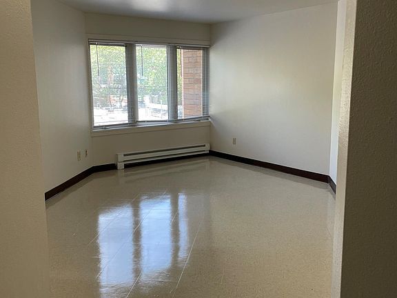 3rd image of 2614 4th Ave N #408