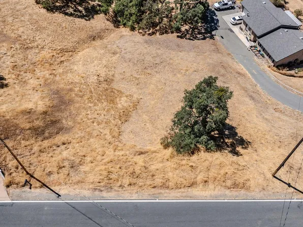 3509 Hanley Dr, Valley Springs, CA 95252