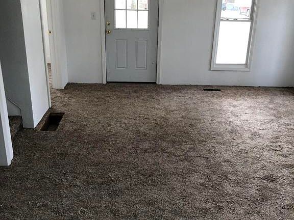 5th image of 102 E Jefferson St