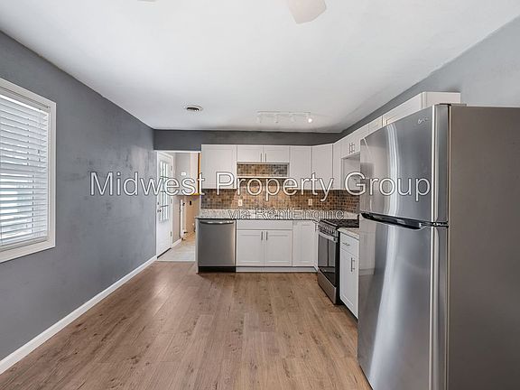 4th image of 1595 Flicker Dr