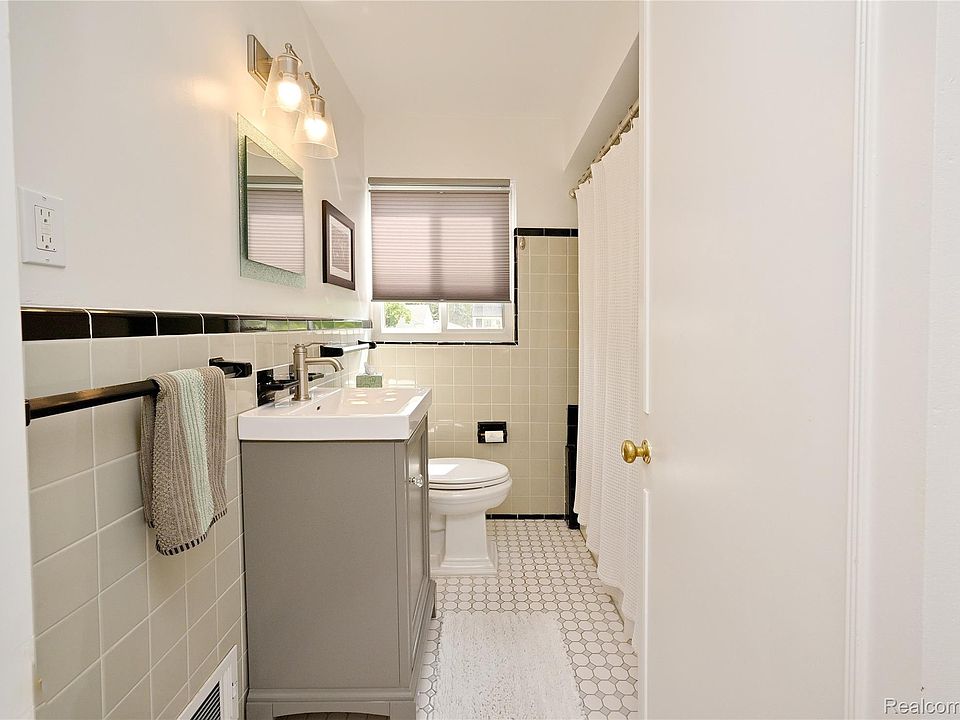 3803 Linwood Ave, photo 18