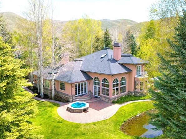 702/704 Morning Star Rd, Sun Valley, ID 83353