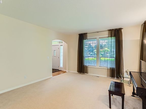 5th image of 12207 NE 49th Pl
