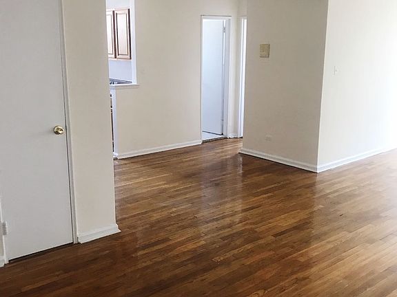 2nd image of 1040 Neilson St APT 3e