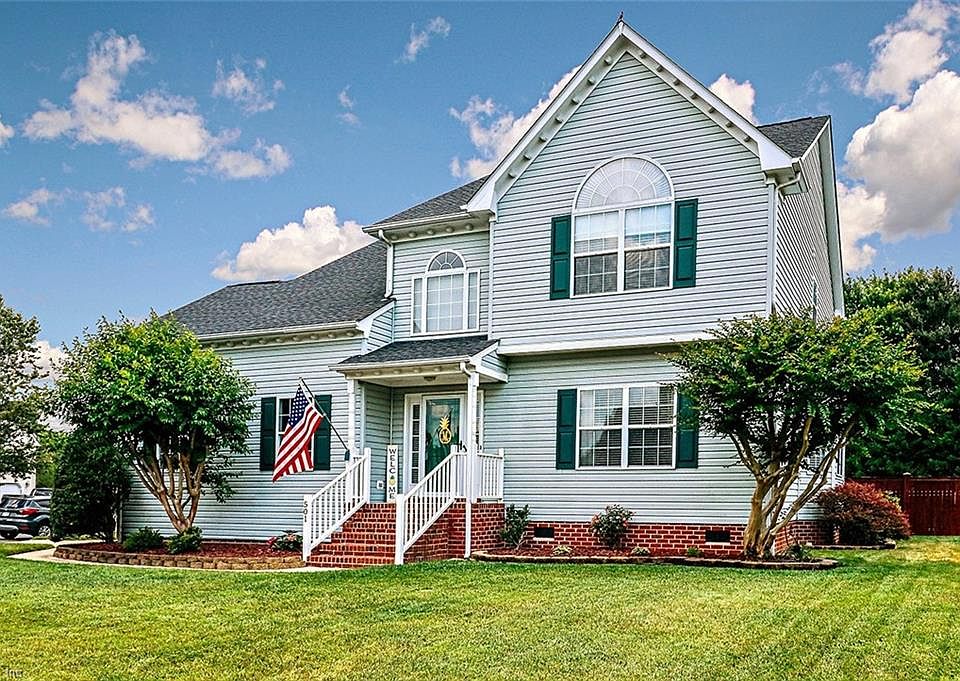 1st image of 501 Fair Oak Dr