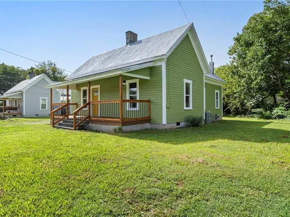 425 Pearl St, Rockmart, GA 30153