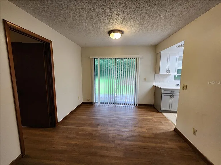 1209 SW 80th Dr — Photo 6