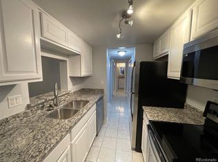 9867 E Peakview Ave APT E01, Englewood, CO 80111