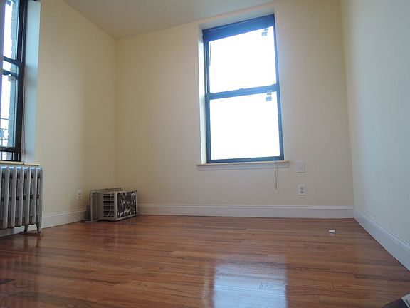 4th image of 11-55 45th Ave #23B