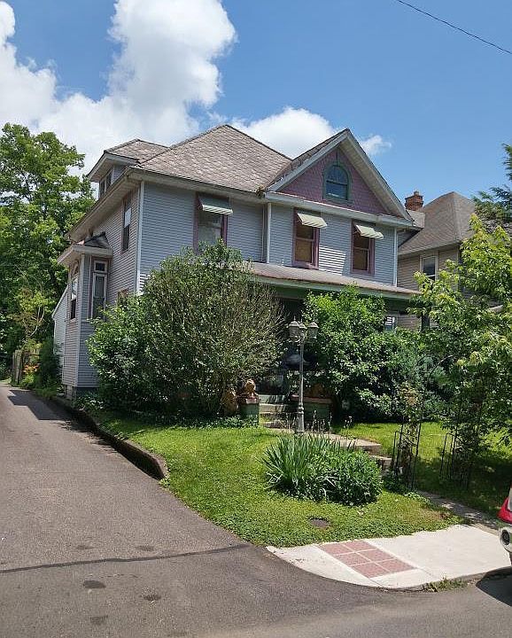 1st image of 245 Caldwell St