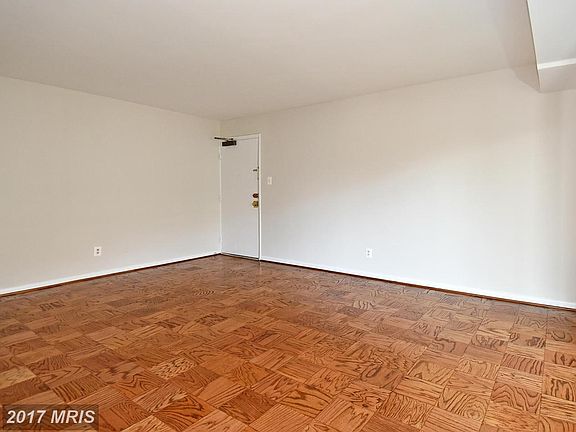 4th image of 4371 Lee Hwy APT 303