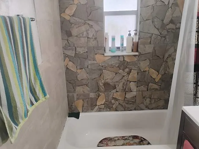 3 bed, 1136 sqft, $850 — Photo 3