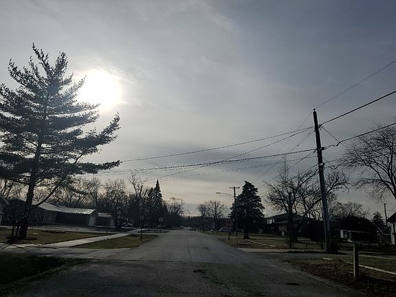 5th image of 15928 Lorel Ave