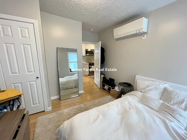 93 Hudson St #3 — Photo 4