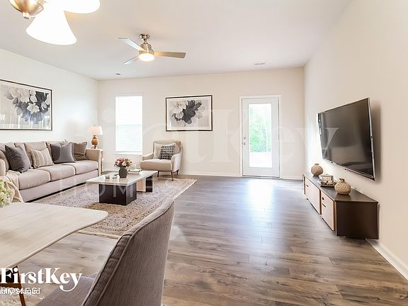 5th image of 1204 Mission Hill Ln