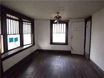 3rd image of 306 Wheeling Ave