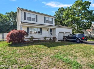 22 Jacob Dr, Howell, NJ 07731