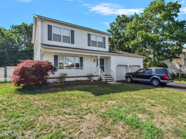 22 Jacob Drive, Howell, NJ 07731