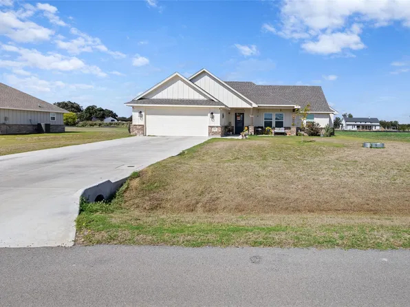 232 Yawney Dr, Lipan, TX 76462