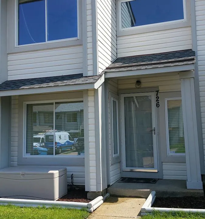 726 Quesnel Dr