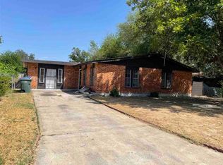 4605 Yucca Dr, Laredo, TX 78041