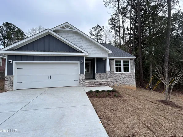 94182 Bayou Dr, Diamondhead, MS 39525