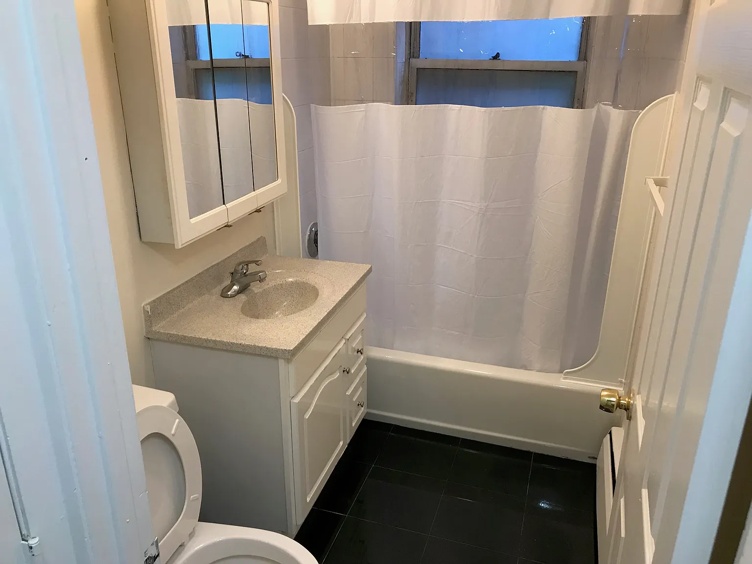 1 bed, 600 sqft, $2,325 — Photo 4