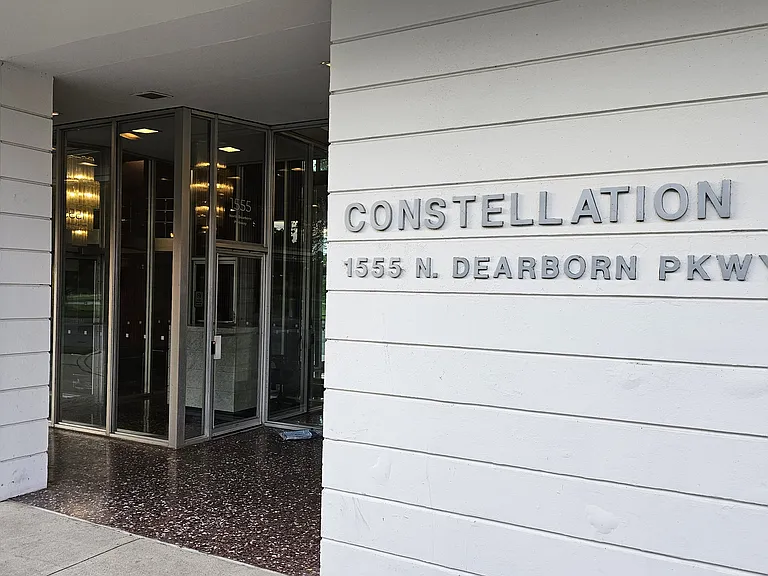 1555 N Dearborn Pkwy #27E — Photo 38