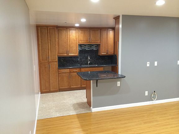 4th image of 1485 E Wilson Ave APT H