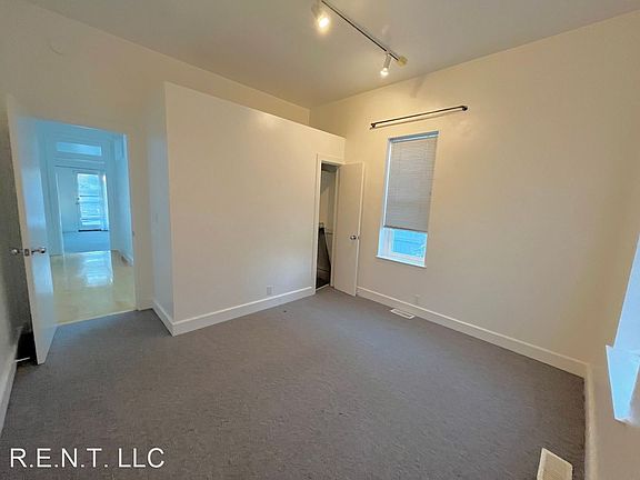 2nd image of 1016 E Princeton Ave