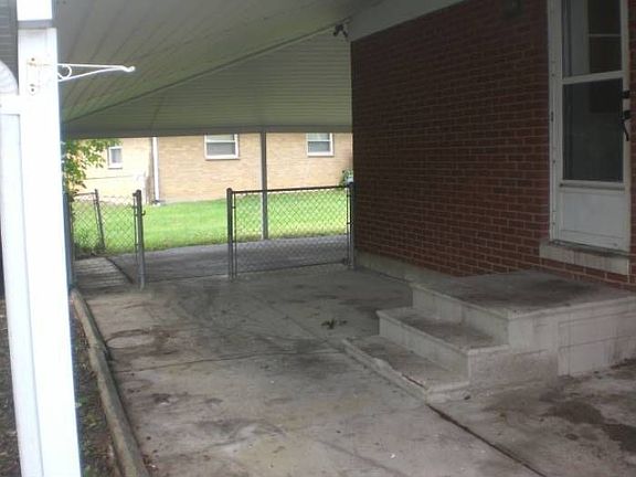 Covered Patio/Carport