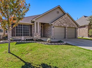 325 Hawthorn Dr, Fate, TX 75087