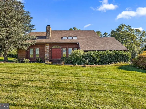 115 Freedom Valley Cir, Coatesville, PA 19320