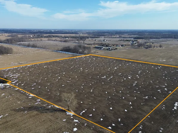 21350 Mulebarn Rd, Sheridan, IN 46069