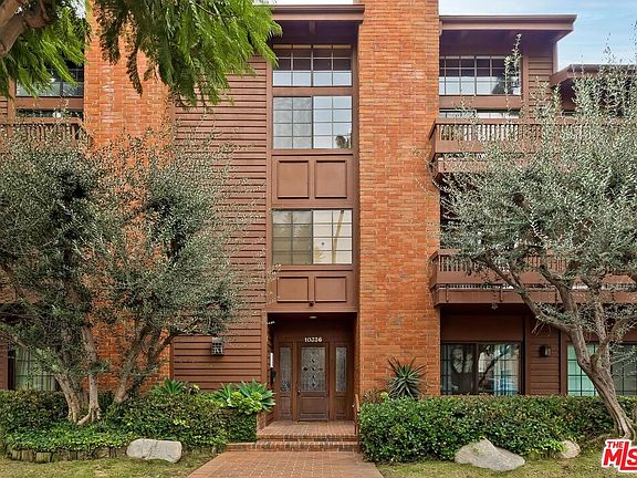 2nd image of 10336 Almayo Ave APT 301