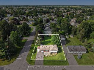 28 Gamble Dr, Ottawa, ON K0A2Z0