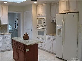 2nd image of 131 Edgewood Ave