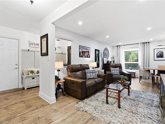 5th image of 224 Athenia Dr