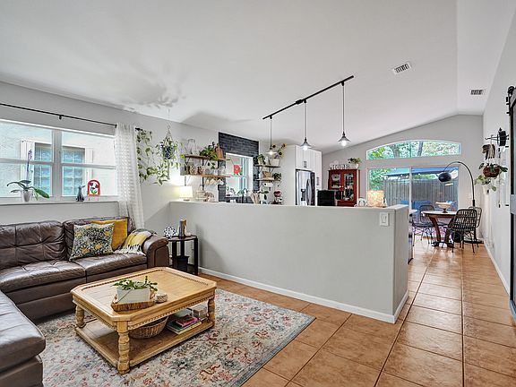 4th image of 6898 Silverado Terrace