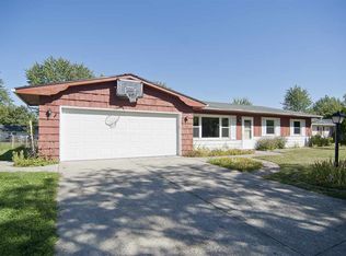 2023 Embassy Dr, Fort Wayne, IN 46816
