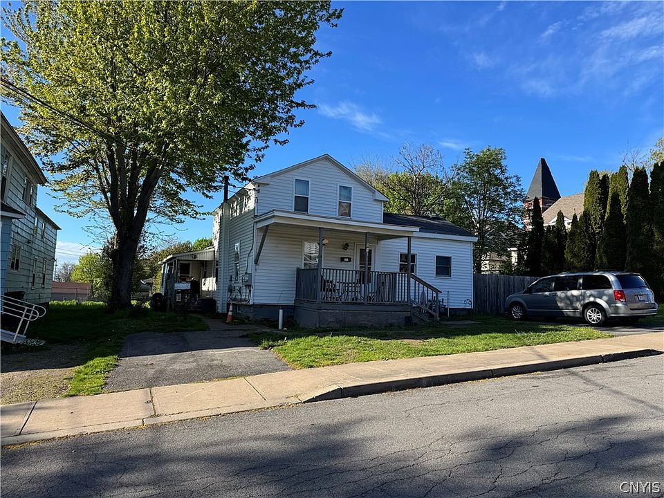 1st image of 219 Utica St