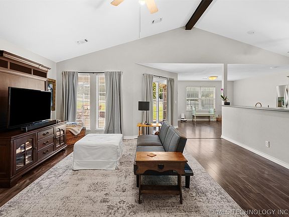 5th image of 5513 Woodland Rd