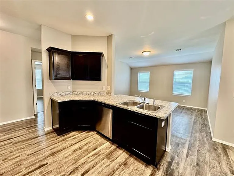 14315 N 73rd East Ave — Photo 15